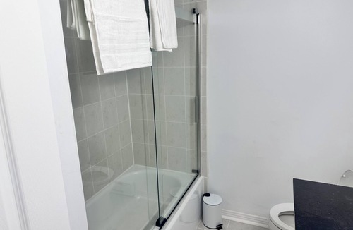 Laval Apartment | Large furnished 4 1/2 flat in Laval/Canada with 2 bedrooms