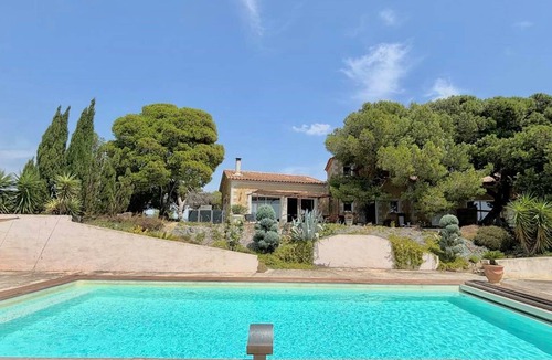 Lezignan-Corbieres House | Large Gîte 2 people