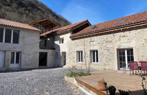 Bertren House | Large gîte for 15 people, village hall, games room, peaceful, natural setting.