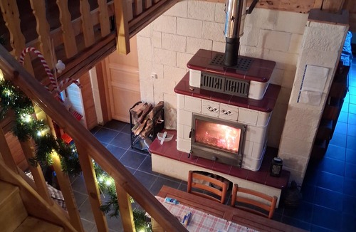 Raon-sur-Plaine Ski Chalet | Large gîte for 14 people with hot tub & fireplace 🌲 Nature, forest & relaxation
