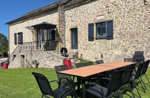 Drulhe House | Large gîte in Aveyron sleeps 10
