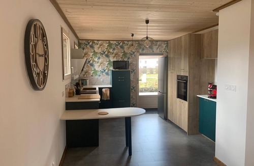 Cuvier House | Large gîte for 12 to 14 people, ideally located in the heart of the Jura mountains.