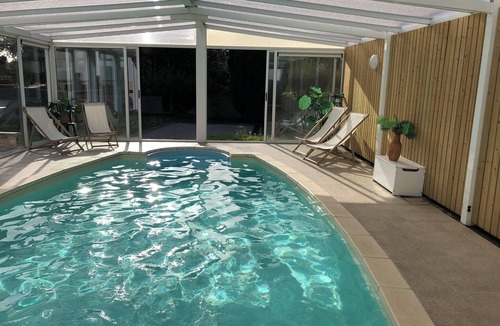 Regniere-Ecluse House | Large gite for 14 people with indoor swimming pool in the Baie de Somme