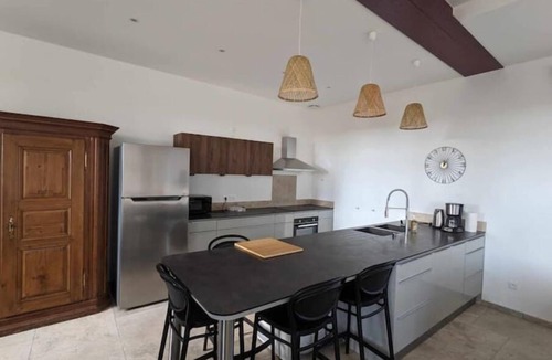 Crisenoy House | Large gite for rent -12 people