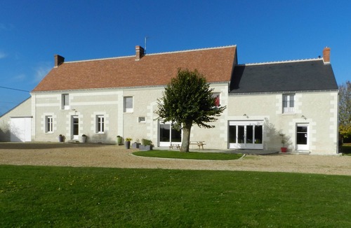 Chambourg-sur-Indre House | Large Gite La Champeigne for 15 people with Heated Outdoor Pool *