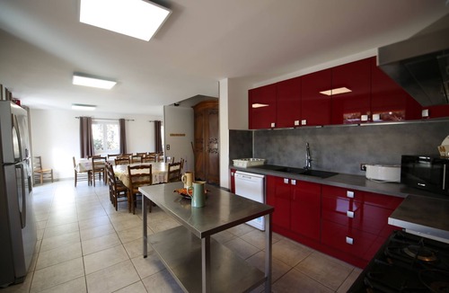 Banne Cottage | Large gite on small holiday site