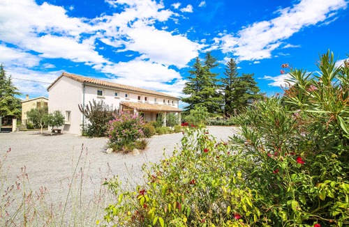 Banne Cottage | Large gite on small holiday site