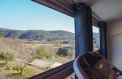 Vallon-Pont-d'Arc Cottage | Large gite with panoramic views.