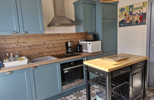 Briare Bed & Breakfast | Large Gîte with Parking and Pets Allowed