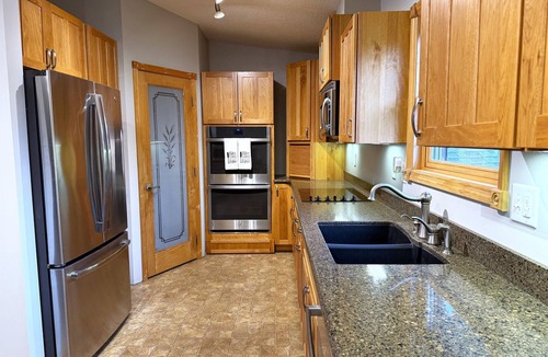 Spicer Cabin | Large Group Cabin w Game Room Prime Weeks Left!