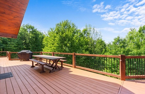 Prattsville House | Large Group Catskills Mountain Retreat near Hunter & Windham Mountains