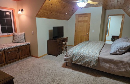 Piedmont Cabin | Large Group Private Lodge w/Stocked Pond, Fireplace and Game Room