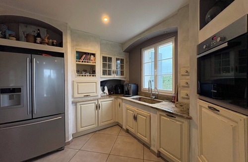Saint-Genies-de-Comolas Villa | Large house in Montfaucon