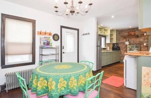 North Adams House | Large hilltop villa with hot tub!