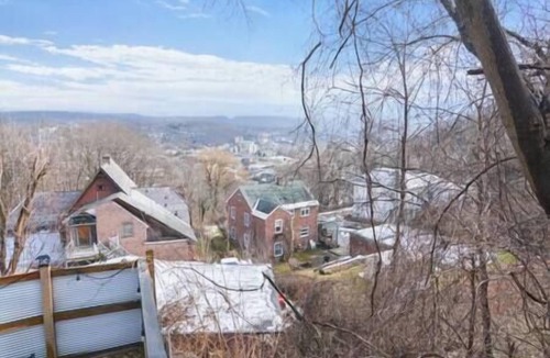 North Adams House | Large hilltop villa with hot tub!