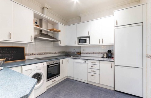 Casco Viejo Apartment | Large Historic Apartment in Casco Viejo, Bilbao.