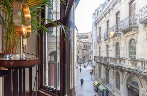 Casco Viejo Apartment | Large Historic Apartment in Casco Viejo, Bilbao.