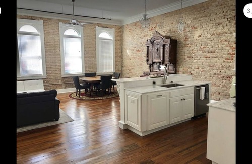 Crowley Apartment | Large Historic downtown apartment with a view