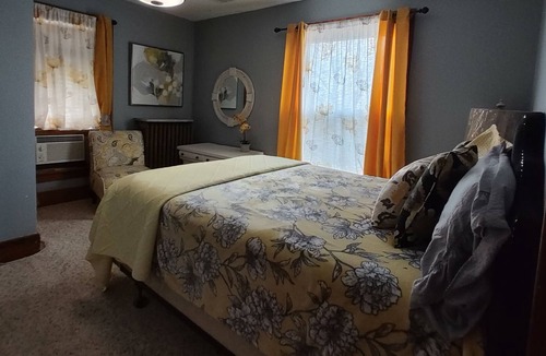 Nuckolls County House | Large historic family home