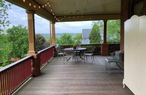 Dubuque Apartment | Large Historic Mansion