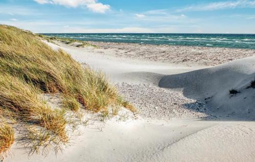 Øer Strand House | Large Holiday Home Close To The Beach