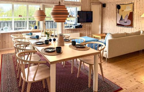 Øer Strand House | Large Holiday Home Close To The Beach