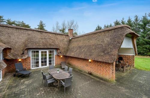 Øhuse House | Large Holiday Home With Pool, Spa And Sauna, 1500 Meters From The North Sea