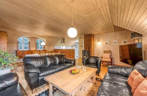 Øhuse House | Large Holiday Home With Pool, Spa And Sauna, 1500 Meters From The North Sea