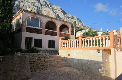 Denia House | Large holiday house with private pool, 6 people, free WiFi, sea view, quiet