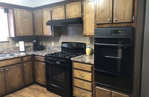 Soncy House | Large Home - close to everything! Over 2200 sq ft. EV Charger