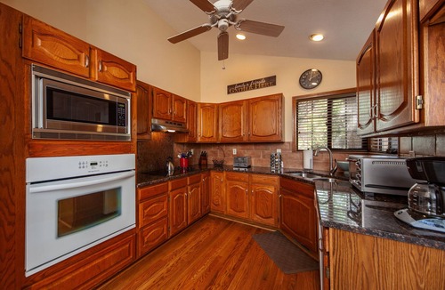 Briargate House | Large home great for big families! Secret Bunkbed Rm for the kids! Pet Friendly!