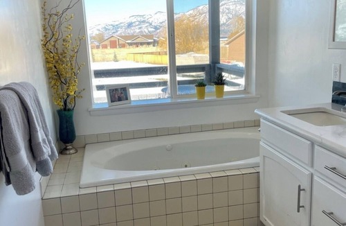 Alpine House | Large Home Located In Alpine