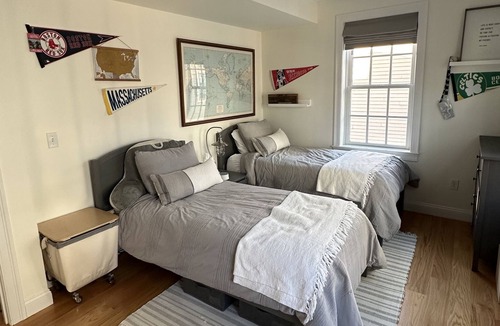 Charlestown House | Large home steps from Bunker Hill Monument