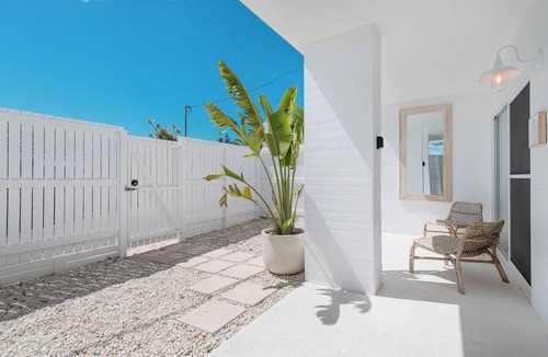 Crescent Head House | Large home upper and lower level with internal access