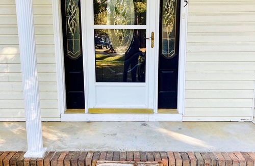 Tifton House | Large Home with A Pool & Four Bedrooms