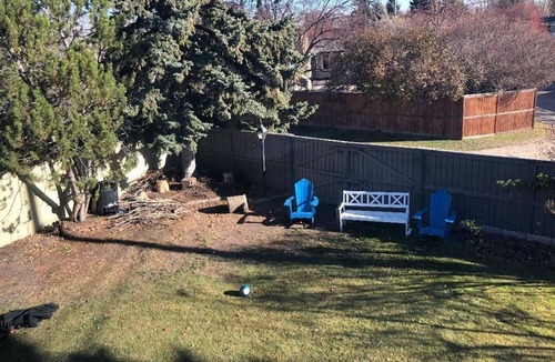 Parkland House | Large Home with park and mountain views