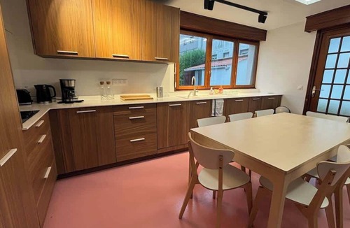 Arras House | Large house 17 persons