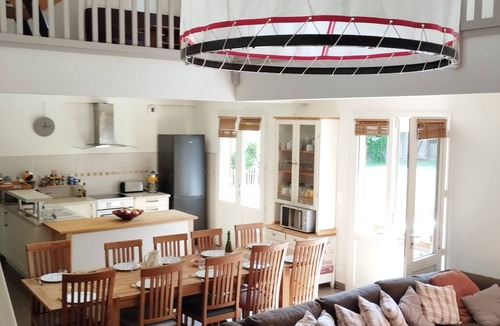 Gastes House | Large house between lake and forest