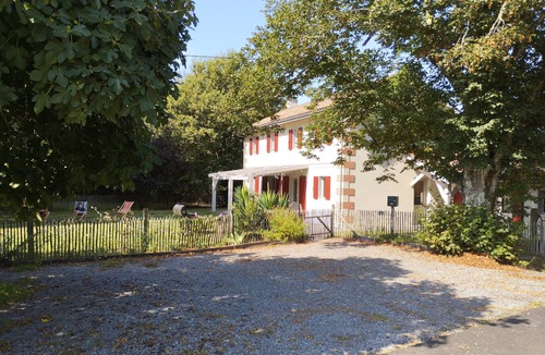 Gastes House | Large house between lake and forest