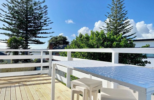 Otahuhu House | Large House. Convenient Location.