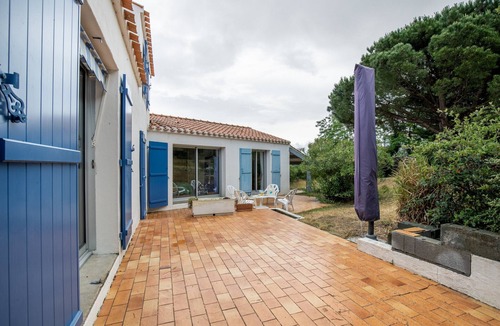 Barbatre House | Large house for 6 people - 300m from the beach