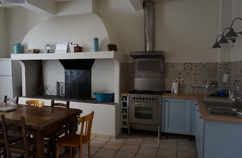 Adissan House | Large house for families or friends near Pézénas
