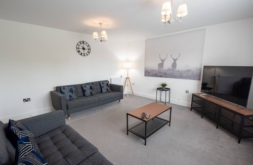 Chelmsford House | Large House in Chelmsford