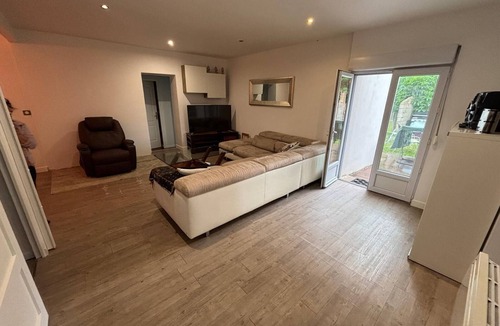 Le Plessis-Pate House | Large house in Le Plessis-pâté for 10 people. Only 35 km from Paris.