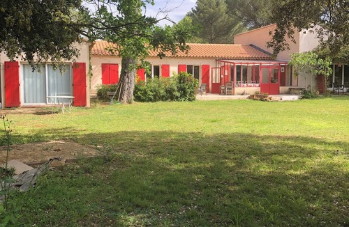 Grans Villa | Large house in PROVENCE