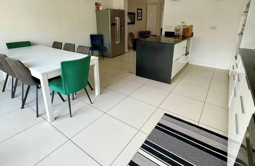 Lille Sud House | Large house near center of Lille, Lesquin airport, CHR.