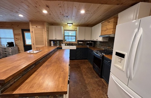 Higden Cabin | Large house on the lake sleeps 16!