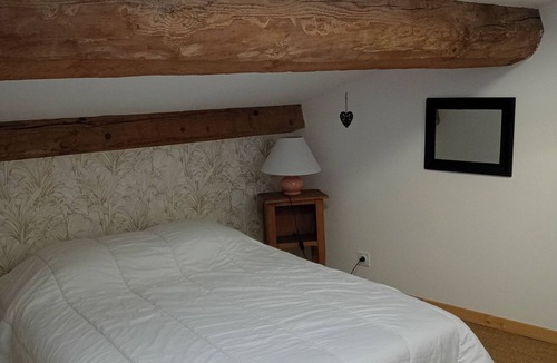 Paziols House | Large house sleeps 7. Pets welcome!