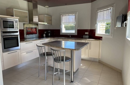 Saint-Cast-le-Guildo House | Large house with Wifi 2 km from the beach, 4 bedrooms, sleeps 6