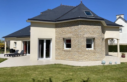 Saint-Cast-le-Guildo House | Large house with Wifi 2 km from the beach, 4 bedrooms, sleeps 6